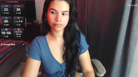 Snapshot of sky_lover_ chatting on October 22, 9:47 am Sky online show from October 22, 9:47 am