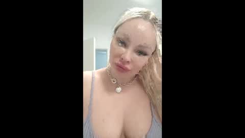 Skyla-Nera online show from May 23, 12:03 pm