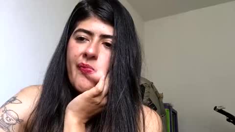 Skyler online show from April 14, 4:07 pm