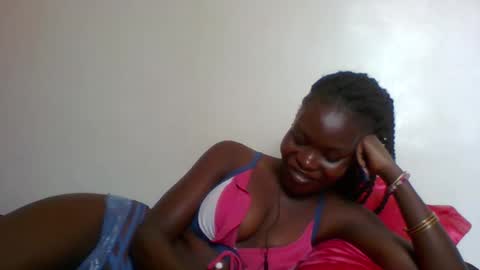 slimdiva online show from February 8, 8:29 am