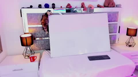 slut_milf_ online show from April 27, 8:06 pm