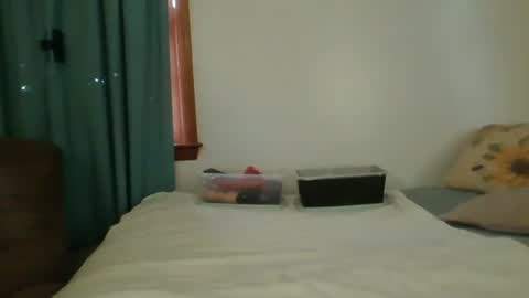 Jade and Thomas online show from January 9, 3:16 pm