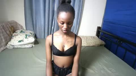 slutty_baddie online show from November 30, 1:48 pm