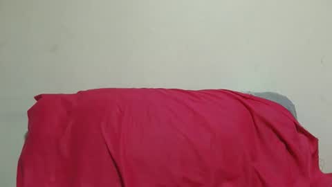 sluttylaura18 online show from February 17, 1:05 am