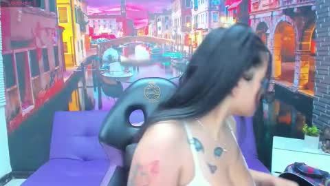 Mariana Torres online show from November 27, 1:47 pm