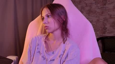 Emma online show from September 11, 4:29 pm