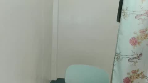 Julia online show from February 5, 6:44 pm