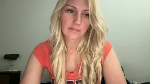 smexxii93 online show from May 12, 5:30 pm