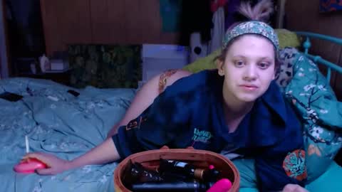 DIAN dee-ann online show from January 30, 6:56 am