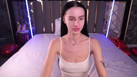 snow_whiteeex online show from February 10, 7:55 am