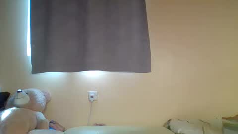 Snowie eyes online show from January 13, 11:03 am