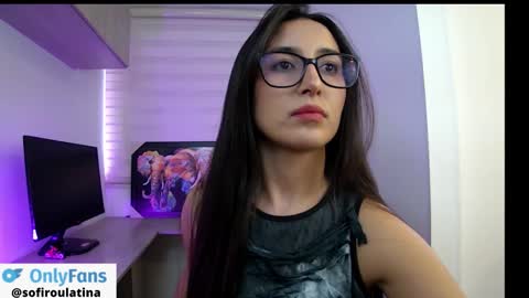 soffi_rousel_ online show from October 15, 6:21 pm