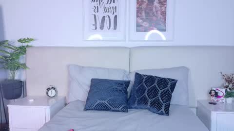 Soffy  online show from March 4, 11:50 am