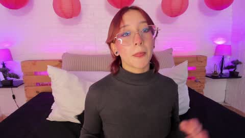 Snapshot of sofi_bakerrr chatting on December 13, 11:34 am Sofia online show from December 13, 11:34 am