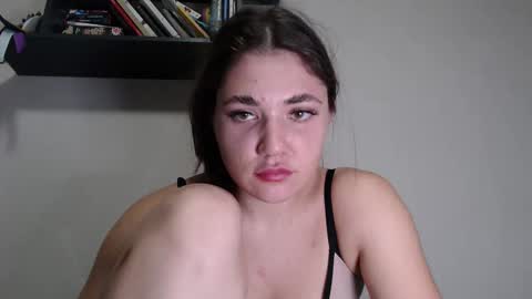 Snapshot of sofi_delightful chatting on February 21, 6:37 pm Sofi online show from February 21, 6:37 pm