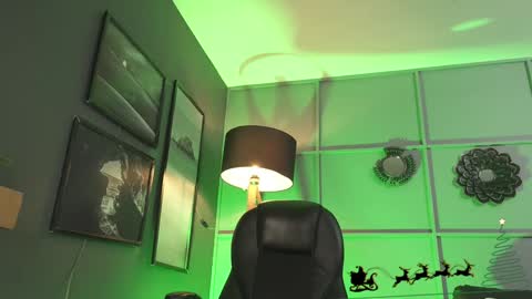   online show from December 24, 6:28 pm