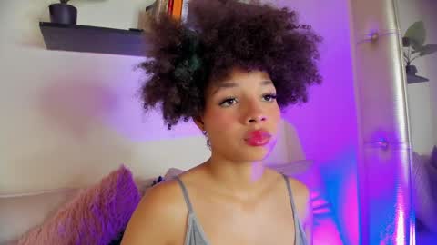 S O F I A  online show from April 9, 8:25 pm