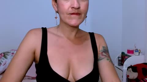 Snapshot of sofia_mark20 chatting on February 14, 5:25 pm Sofia online show from February 14, 5:25 pm