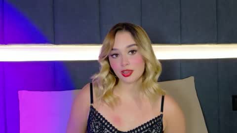   online show from May 19, 8:49 pm