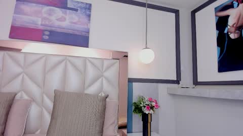 Sofia online show from February 3, 7:07 pm