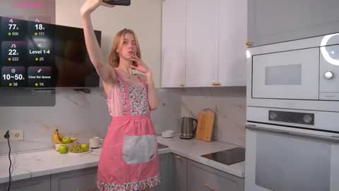 Snapshot of sofiapure18 chatting on October 5, 7:41 pm Sofia Help me overcome shynes with 100 thumbs up online show from October 5, 7:41 pm