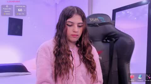 Sofia  Help me reach 5K followers  online show from January 14, 11:48 am