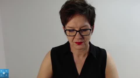 Snapshot of sofie_velvet chatting on October 12, 8:06 am Sofie Velvet online show from October 12, 8:06 am