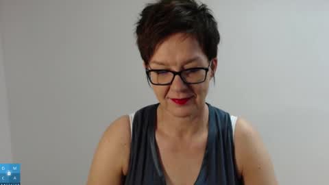 Snapshot of sofie_velvet chatting on October 11, 7:24 am Sofie Velvet online show from October 11, 7:24 am