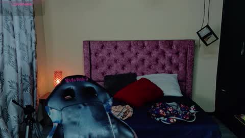 sofii_cute01 online show from February 4, 12:30 pm