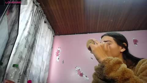 sofii_cute01 online show from March 8, 1:23 pm