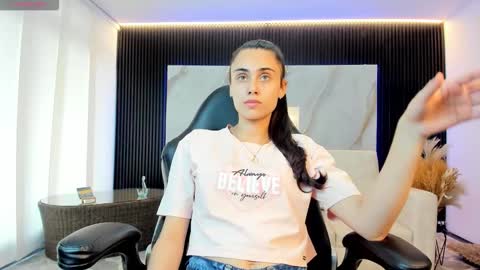 Sofiia  Everyday From 1400 to 2200 Col Time online show from February 16, 7:36 pm