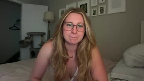 softslutxo online show from July 16, 3:11 am