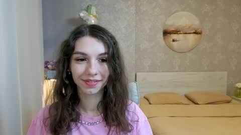 Kelly online show from April 18, 2:19 pm