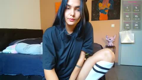 Snapshot of solecitho chatting on September 10, 10:48 am Mila online show from September 10, 10:48 am