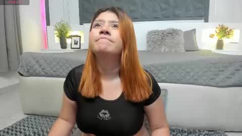 sophia_blade_ online show from June 11, 2:53 am