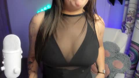 sophia_grants online show from September 30, 5:02 am