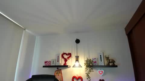 sophia_miller4 online show from February 17, 7:13 pm