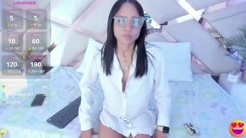 Sophia Paris online show from February 12, 3:41 am