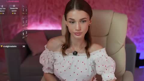 Sophia online show from June 25, 7:04 pm