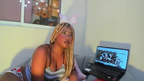 Sophie online show from May 9, 10:23 pm