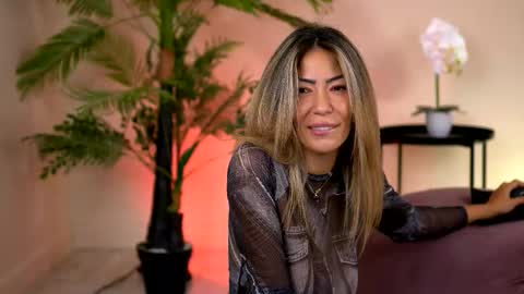 Sophie online show from September 26, 3:26 am