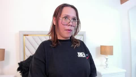 Sophia online show from April 18, 9:26 pm