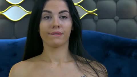 sophie__hill online show from November 27, 6:05 am