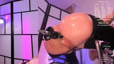 Sophie online show from March 9, 1:47 pm