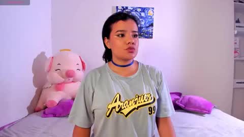 Snapshot of sophie_t_ chatting on September 9, 4:56 am Sofia online show from September 9, 4:56 am