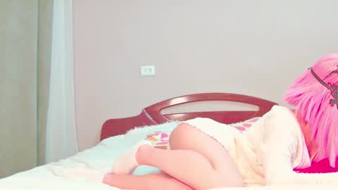 Snapshot of sophiechan69 chatting on December 19, 4:02 pm ShopieChan69 online show from December 19, 4:02 pm