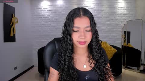 Sophie Houston online show from December 17, 4:38 am