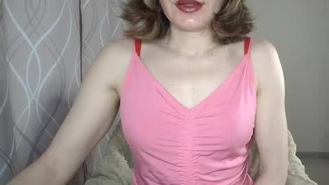 Sophiemisss online show from March 22, 8:31 am