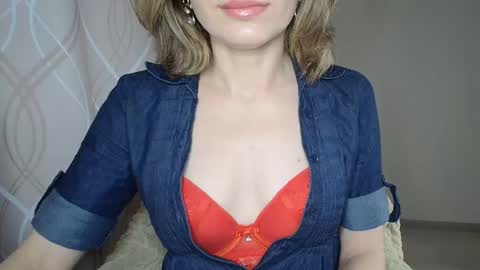 Sophiemisss online show from November 10, 10:21 am