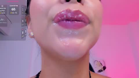 sophierooy online show from February 14, 8:22 pm